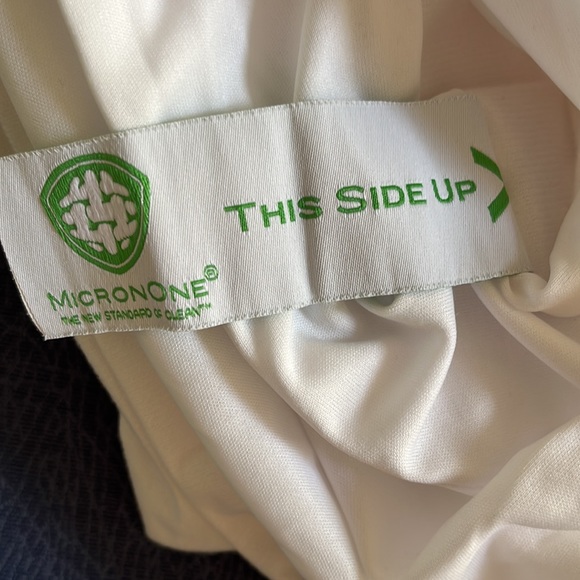 CLEAN REST Allergen & Bed Bug Mattress Encasement - Picture 4 of 7